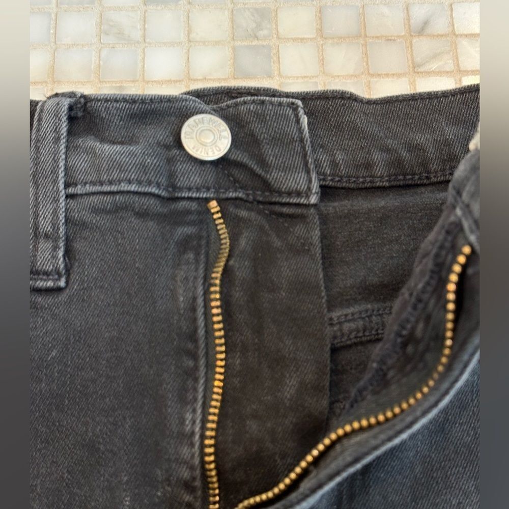 Madewell Black High Rise Denim Shorts with Frayed Hem - Picture 7 of 9